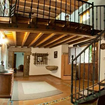 Casa Rural Lucia Es Una Casa Rural Amplia Con Pat Cabezas Bajas Exterior photo